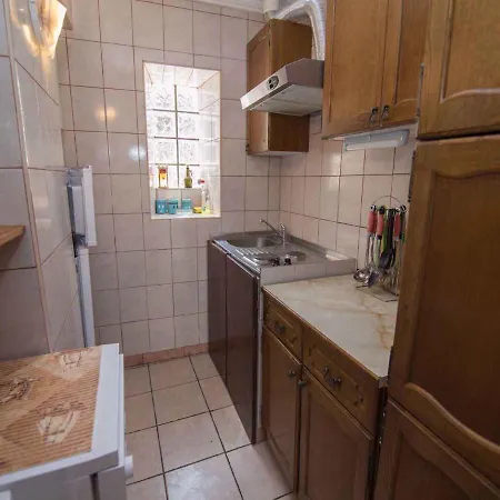 Apartment In 14928 Veli Losinj