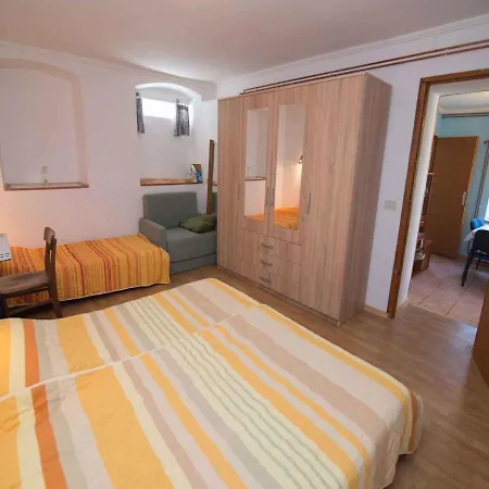 In 14928 Apartment *